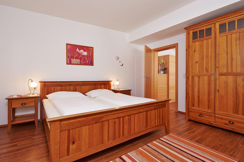 Skylounge Mayrhofen Room photo